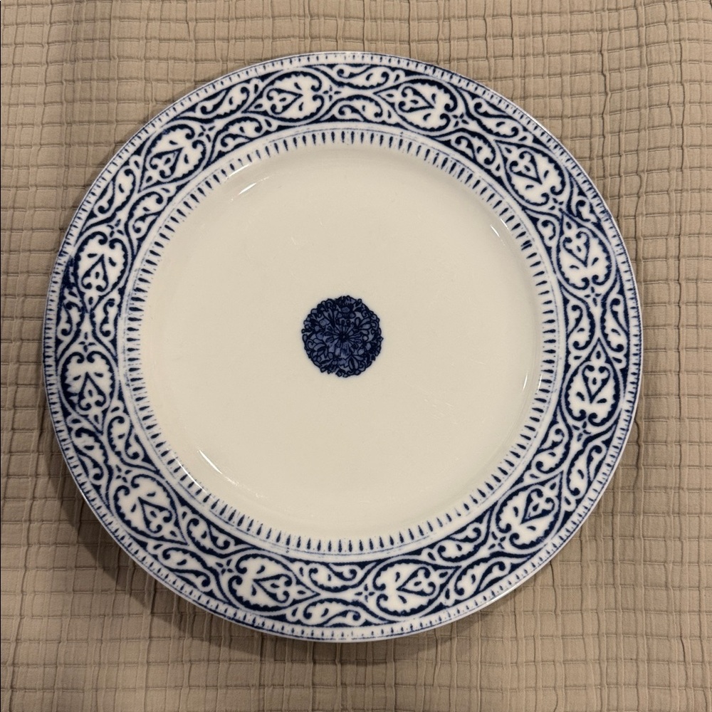 Anthropologie Blue and White Ceramic Dinner Plate Gallery Wall Plate Wall - Picture 6 of 7